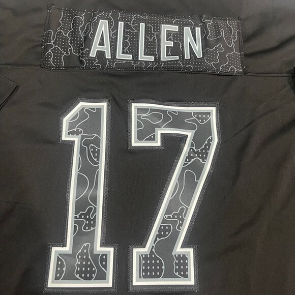 Josh Allen #17 Black Buffalo Bills RFLCTV Limited Jersey - Picture 6 of 7